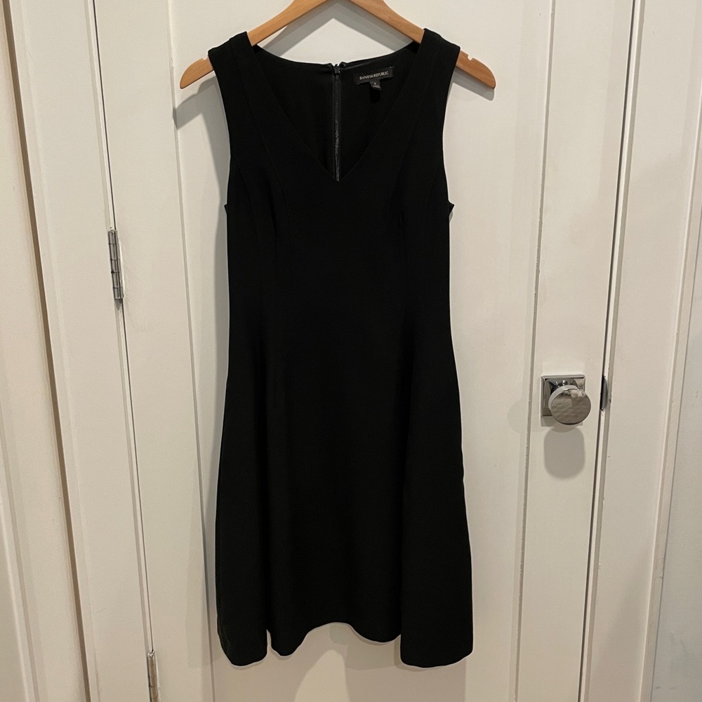 Banana Republic Fit and Flare Black Dress 6
